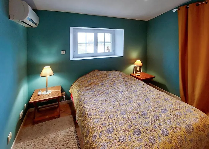 Vakantiehuis Awesome In Doulezon